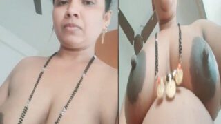 Dark nipples South Indian sex wife nude pussy fingering