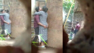 Cheating bhabhi giving blowjob in garden sex
