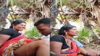 Desi village aunty hot pussy sex outdoor under tree