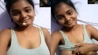 Indian girl naked big boobs xnxx on video call with lover