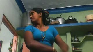 Tamil sex of South Indian village aunty with young nephew xxx
